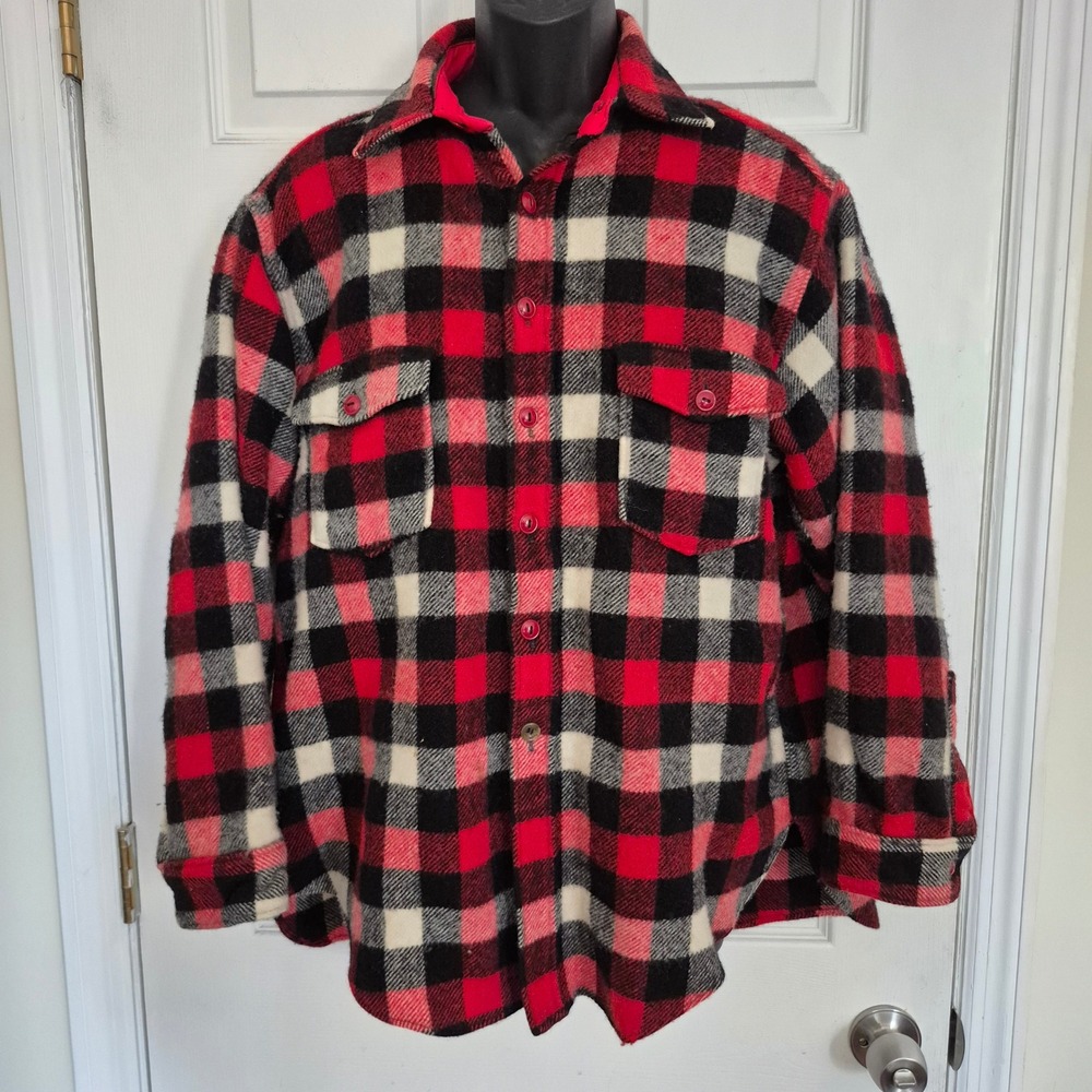 Vintage Woolrich Woolen Mills Red Buffalo Plaid Wool Flannel Shirt Mens XL